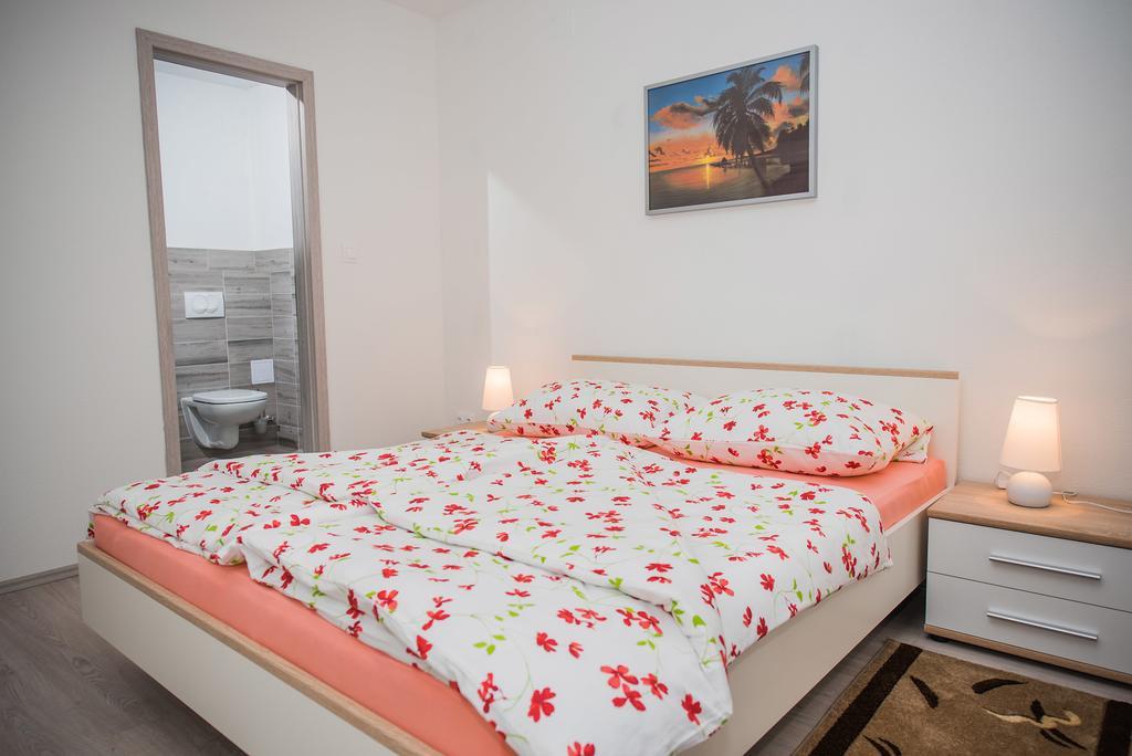 Apartment Grabovac Kaštela Oda fotoğraf