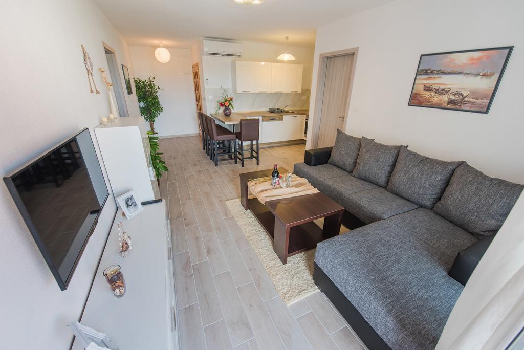 Apartment Grabovac Kaštela Oda fotoğraf