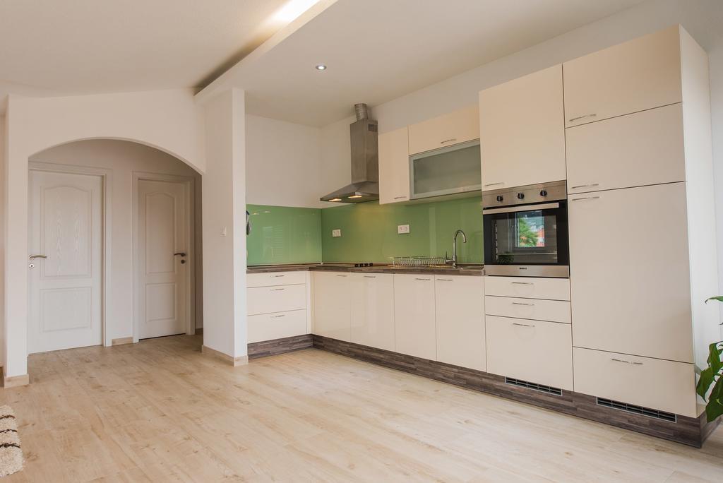 Apartment Grabovac Kaštela Oda fotoğraf