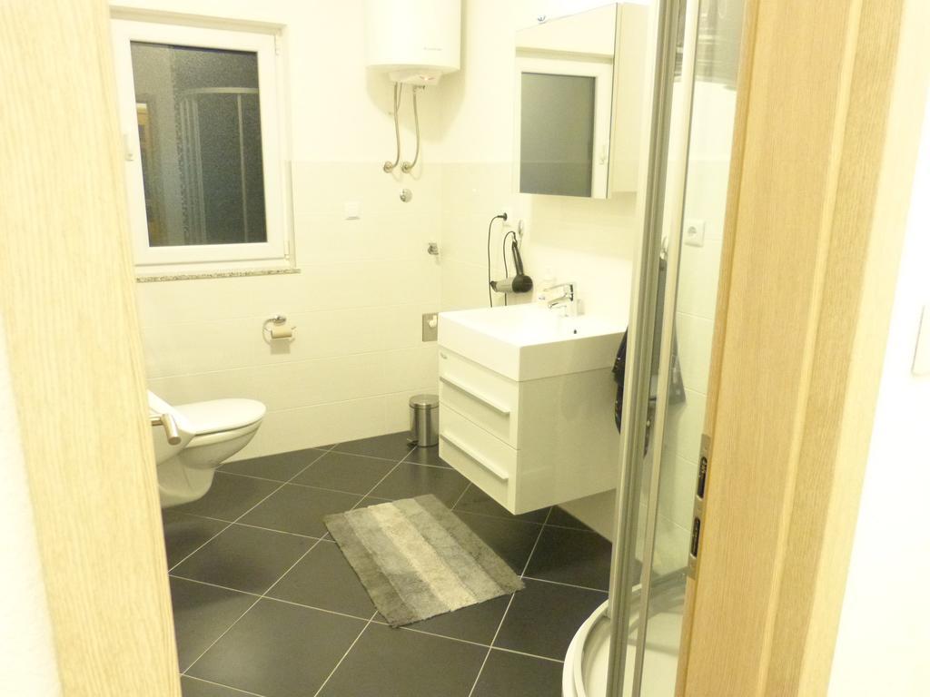 Apartment Grabovac Kaštela Dış mekan fotoğraf